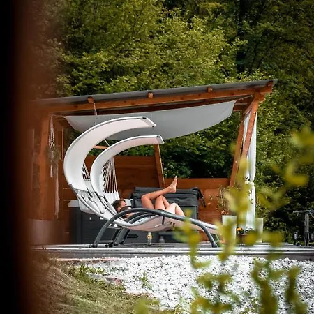 Glamping Gozdna Jasa Lyxtält Bovec