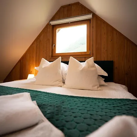 Glamping Gozdna Jasa * Bovec