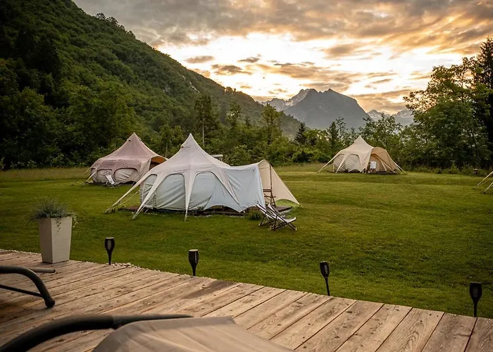 럭셔리텐트 Glamping Gozdna Jasa