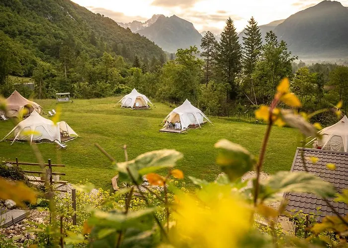 럭셔리텐트 Glamping Gozdna Jasa 보베츠