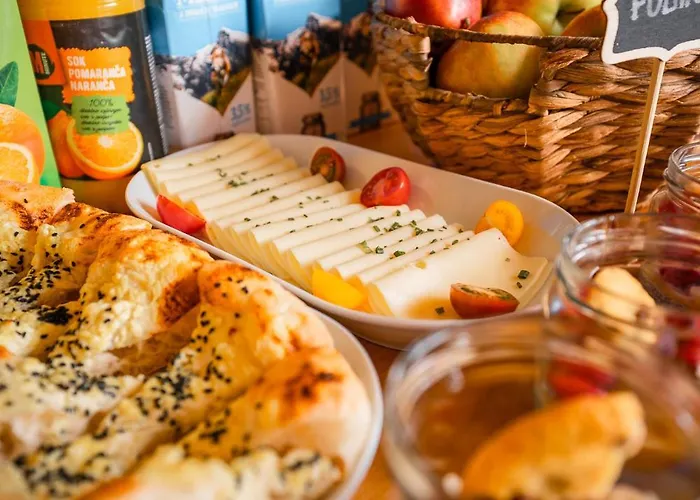 Glamping Gozdna Jasa * 보베츠