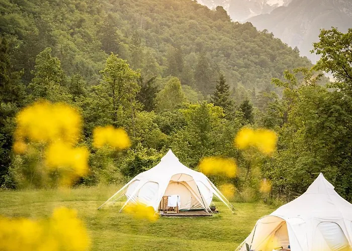 럭셔리텐트 Glamping Gozdna Jasa 보베츠