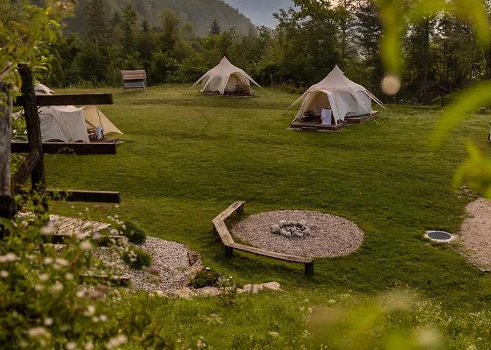 Glamping Gozdna Jasa 럭셔리텐트 *